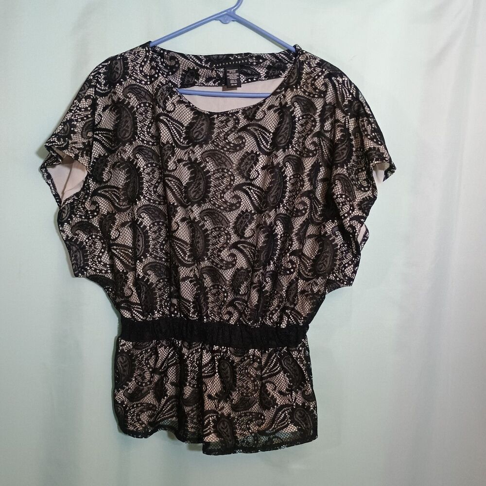Women’s Black & Beige Lace Paisley Peplum Top – Flutter Sleeve Blouse
